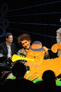 Kinderkonzert-Matze-Blaue-Tatze-Internationales-Gitarrenfestival-Saitenspruenge-Bad-Aibling-hp Kinderkonzert Matze mit der blauen Tatze mini musik Gitarrenfestival Bad Aibling