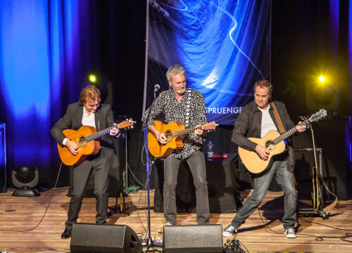 Die Frontm3n rocken Bühne beim Gitarrenfestival Saitensprünge