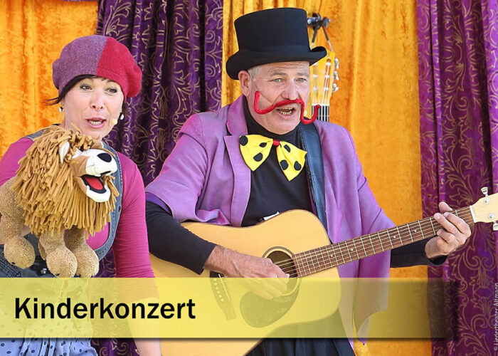 Slider-Künster-Kinderkonzert Vladi und Christof Altmann mit Gitarre und Löwenhandpuppe