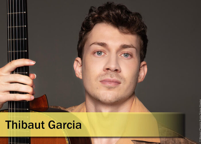 Slider-Künster-Thibaut-Garcia Thibaut Garcia hält seine Gitarre